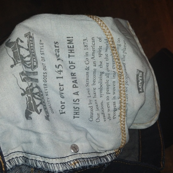 Dark Wash Levis 550 Jeans 44x30 - Picture 6 of 7